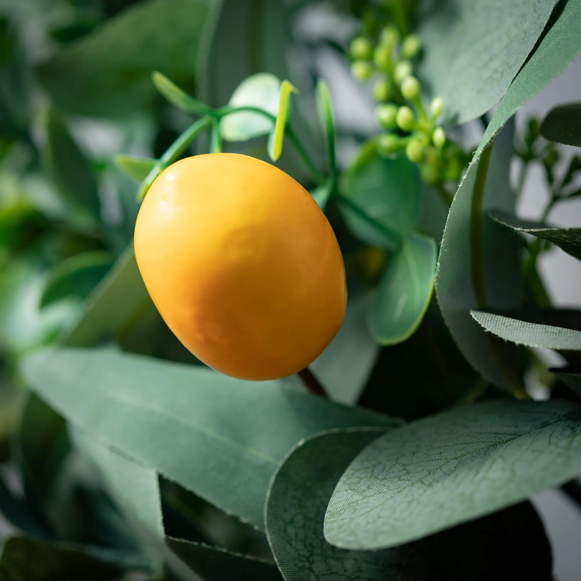 Cheery Lemon Leaf Spray