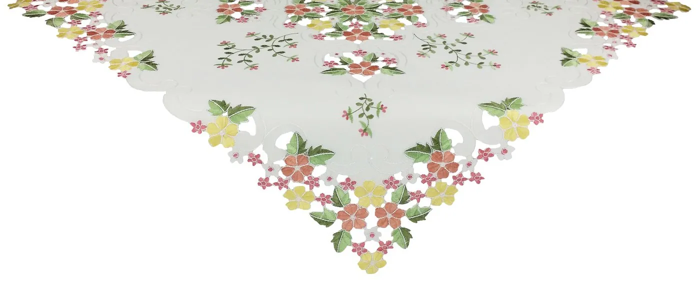 XD101812 Fancy Flowers Table Topper, 34"x34"